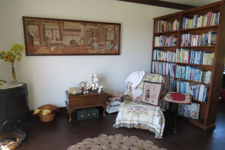 Photo of property in 600 Pahi Road, Pahi, Paparoa, 0571