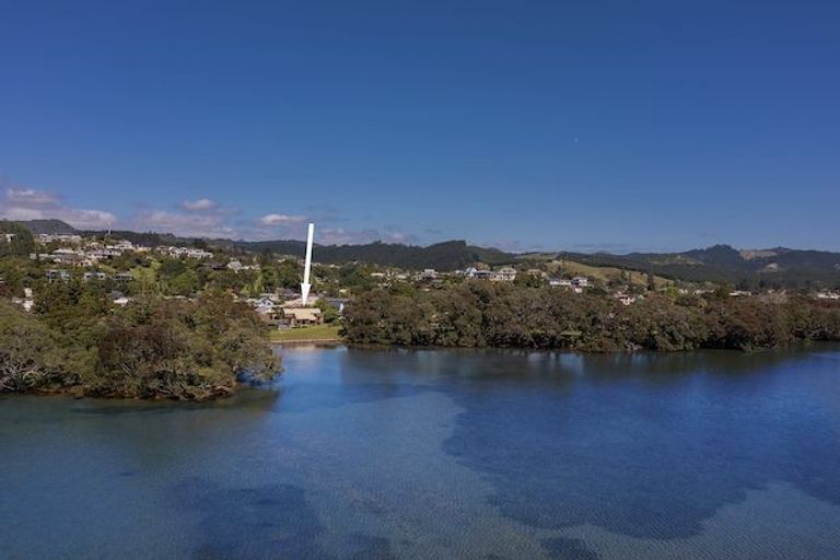 Photo of property in 203 Moana Anu Anu Avenue, Whangamata, 3620