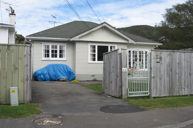 Photo of property in 29 Firth Terrace, Karori, Wellington, 6012