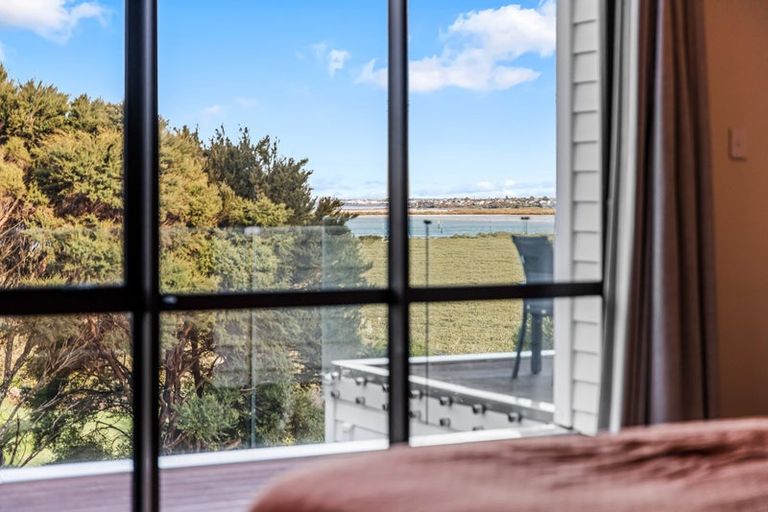 Photo of property in 44a Bannings Way, Hobsonville, Auckland, 0618