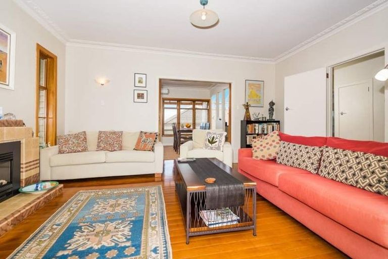 Photo of property in 1/38 Onepoto Road, Hauraki, Auckland, 0622