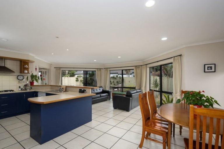 Photo of property in 34 Aranui Drive, Papamoa Beach, Papamoa, 3118