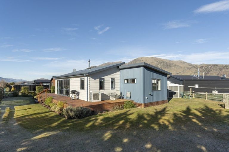 Photo of property in 17 Cirrus Place, Omarama, 9412