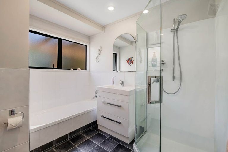 Photo of property in 7 Kahurangi Place, Snells Beach, 0920