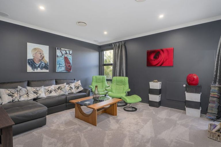 Photo of property in 43 Aquila Drive, Whitianga, 3510