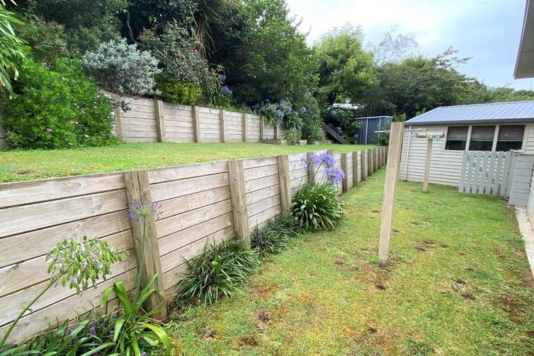 Photo of property in 9 Heaphy Street, Westown, New Plymouth, 4310
