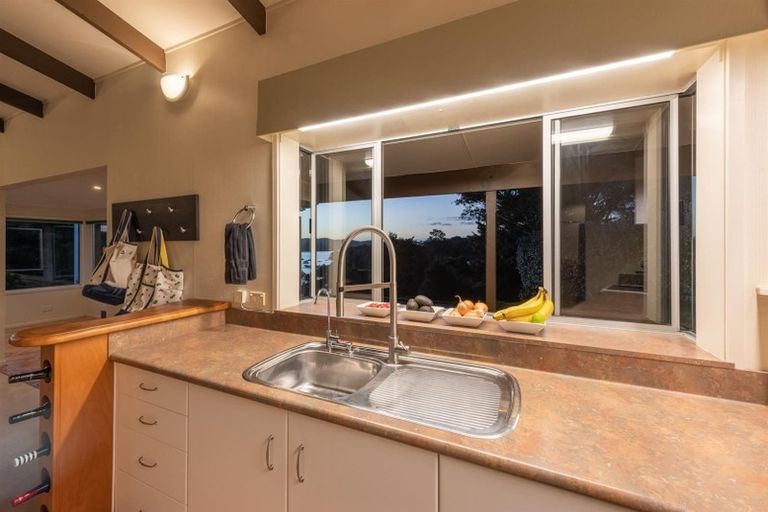 Photo of property in 25 Deeming Road, Okiato, Russell, 0272