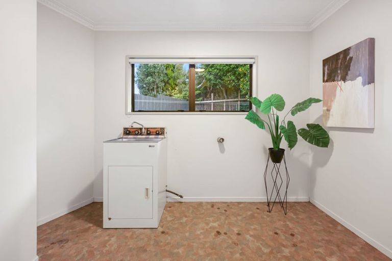 Photo of property in 24 Burn-murdoch Street, St Andrews, Hamilton, 3200