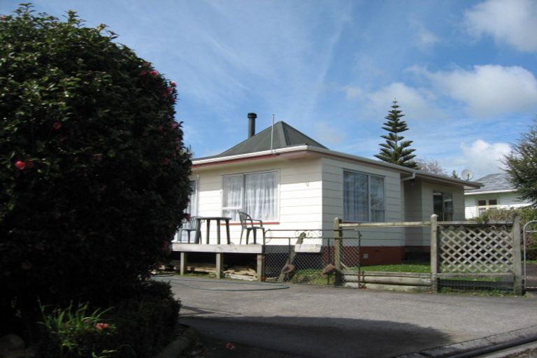 Photo of property in 100 Kelly Street, Inglewood, 4330