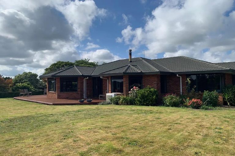 Photo of property in 289 Upland Road, Tarurutangi, New Plymouth, 4372