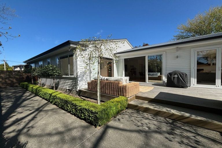 Photo of property in 233 Ilam Road, Ilam, Christchurch, 8041