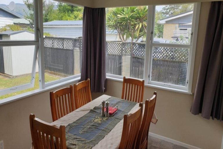 Photo of property in 58 California Drive, Totara Park, Upper Hutt, 5018