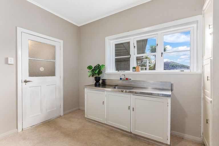 Photo of property in 113 Bell Road, Waiwhetu, Lower Hutt, 5010