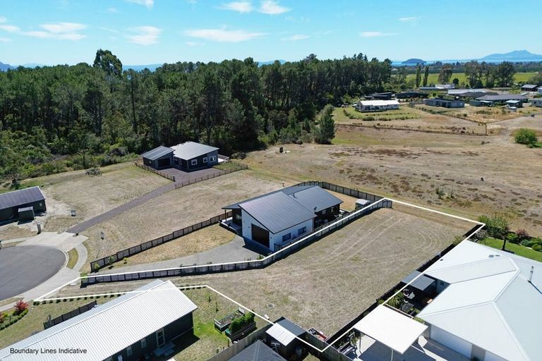 Photo of property in 12 Komahimahi Way, Motuoapa, 3382