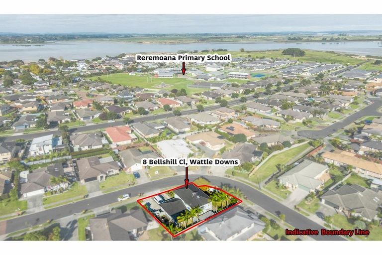 Photo of property in 8 Bellshill Close, Wattle Downs, Auckland, 2103