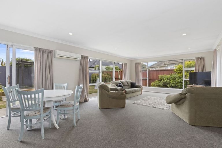 Photo of property in 27a Doreen Street, Aranui, Christchurch, 8061