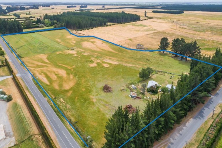 Photo of property in 1055 Weedons Ross Road, West Melton, Christchurch, 7671