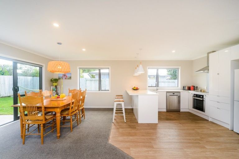 Photo of property in 26 Wescombe Grove, Feilding, 4702