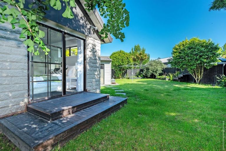 Photo of property in 62 Solomon Avenue, Redwood, Christchurch, 8051