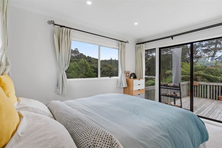 Photo of property in 114 Spinella Drive, Bayview, Auckland, 0629