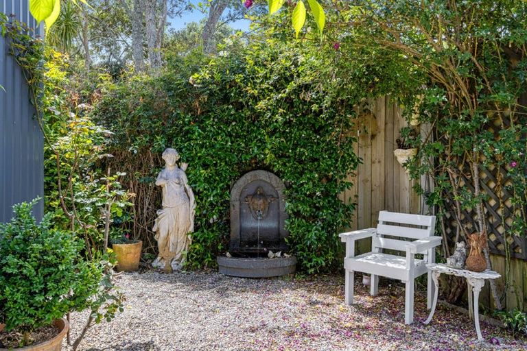 Photo of property in 33a Rambler Crescent, Beach Haven, Auckland, 0626