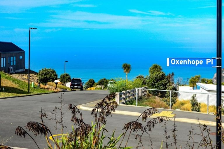 Photo of property in 3 Oxenhope Road, Richmond Hill, Christchurch, 8081