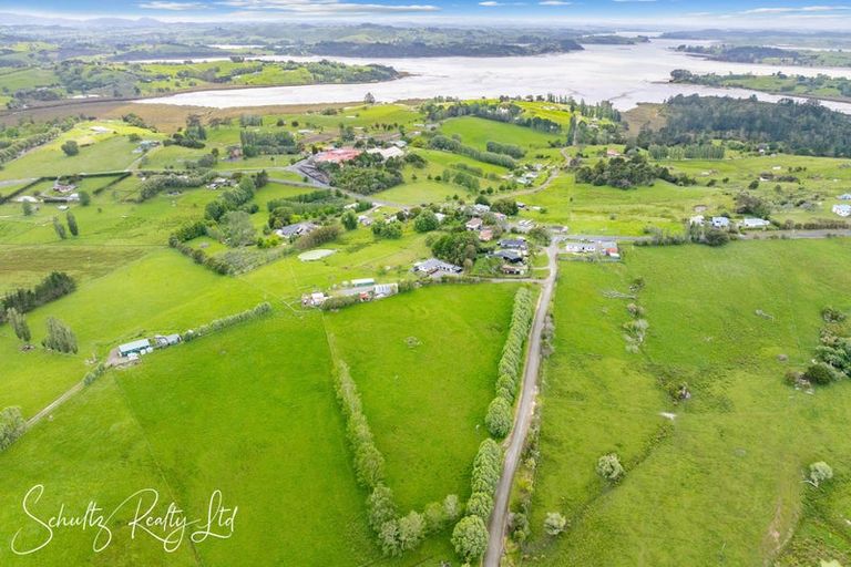 Photo of property in 4 Horniblow Road, Matakohe, 0594