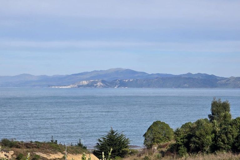 Photo of property in 92 Churchill Street, Kaikoura, 7300