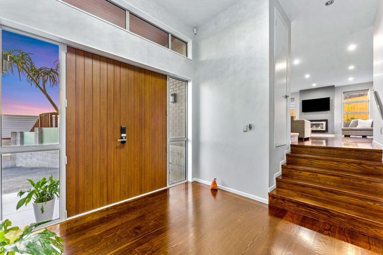 Photo of property in 463 Beach Road, Murrays Bay, Auckland, 0630