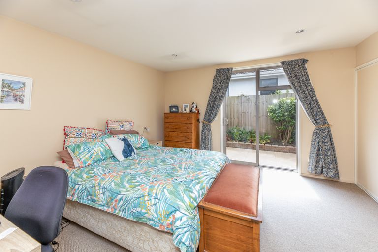 Photo of property in 18 Wayside Avenue, Burnside, Christchurch, 8053