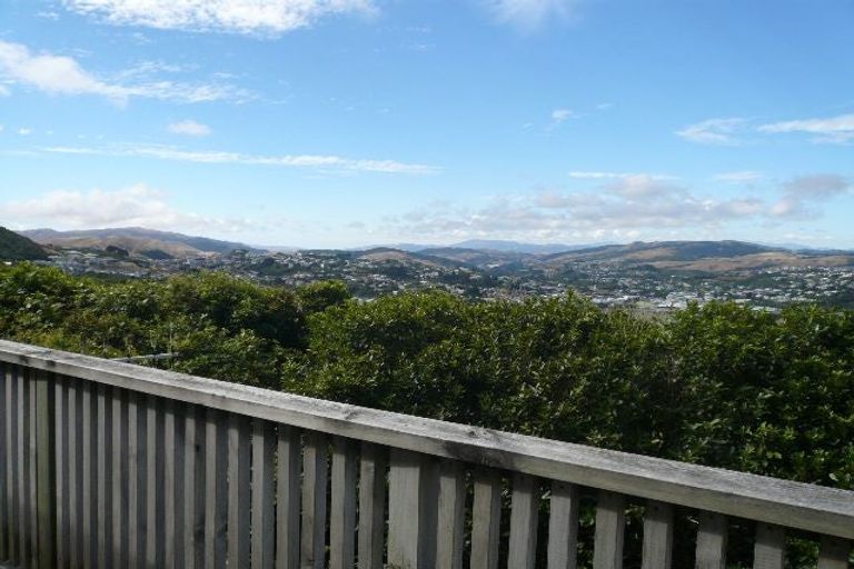 Photo of property in 32a Nalanda Crescent, Broadmeadows, Wellington, 6035