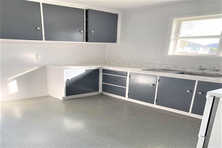 Photo of property in 12/11 Glen Alice Grove, Naenae, Lower Hutt, 5011