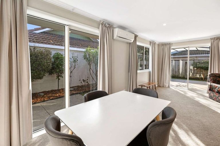 Photo of property in 24a Rata Street, Roslyn, Palmerston North, 4414