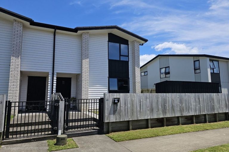 Photo of property in 25 Discovery Place, Marfell, New Plymouth, 4310