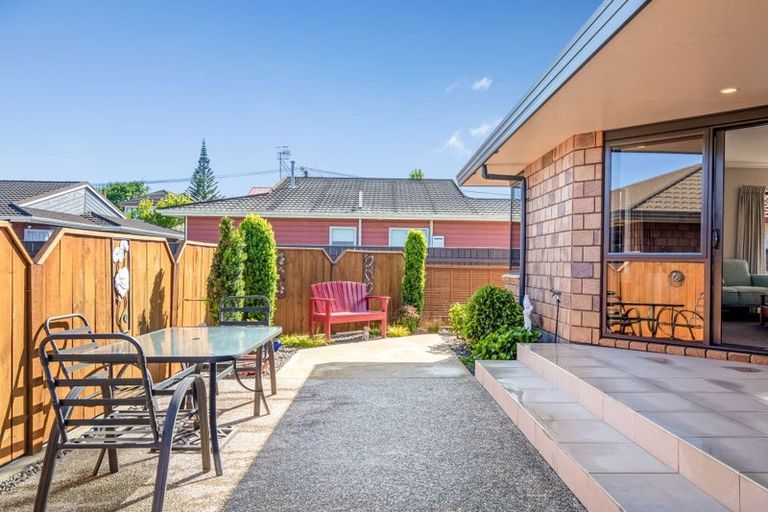 Photo of property in 105 Winchester Street, Levin, 5510