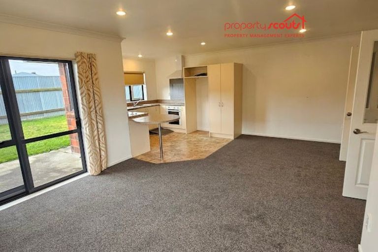 Photo of property in 12b Sussex Street, Levin, 5510