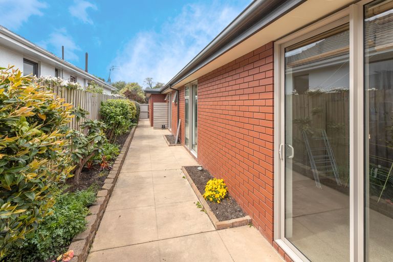 Photo of property in 18 Wayside Avenue, Burnside, Christchurch, 8053