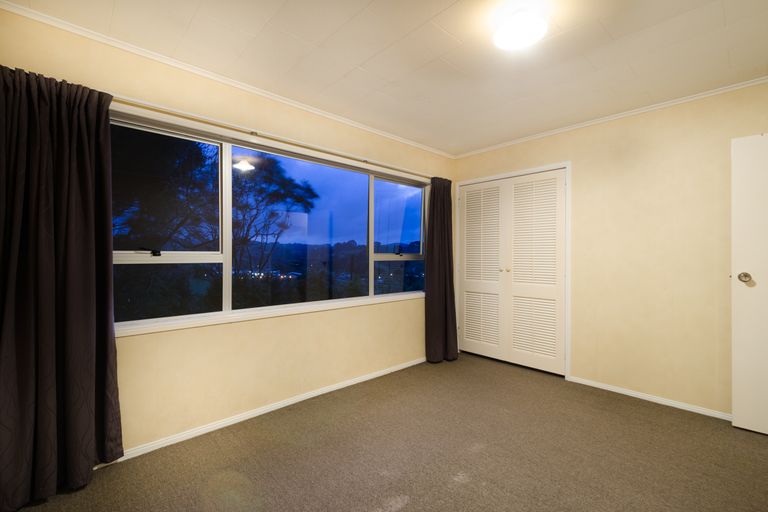 Photo of property in 4 Mcentee Road, Waitakere, Auckland, 0816