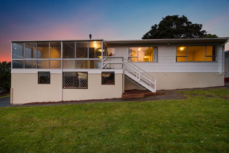Photo of property in 4 Mcentee Road, Waitakere, Auckland, 0816