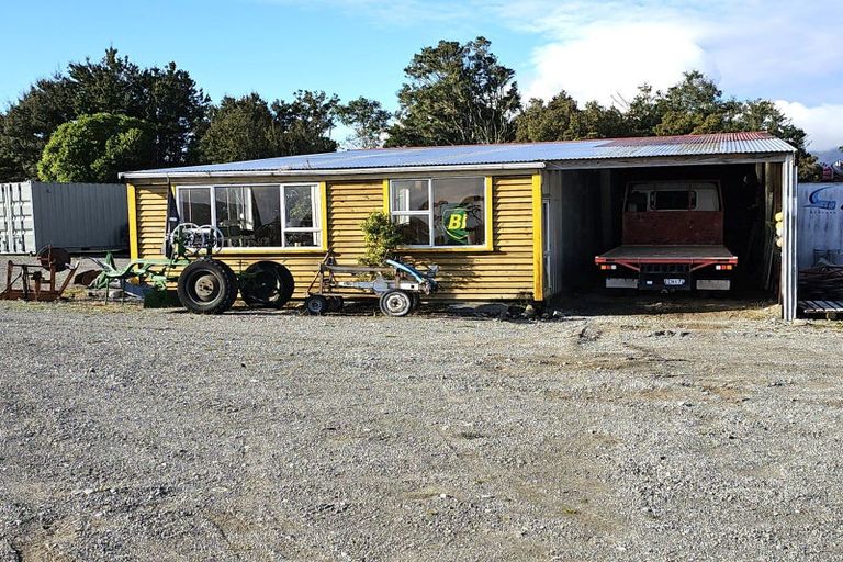 Photo of property in 9190 State Highway 6, Westport, 7892