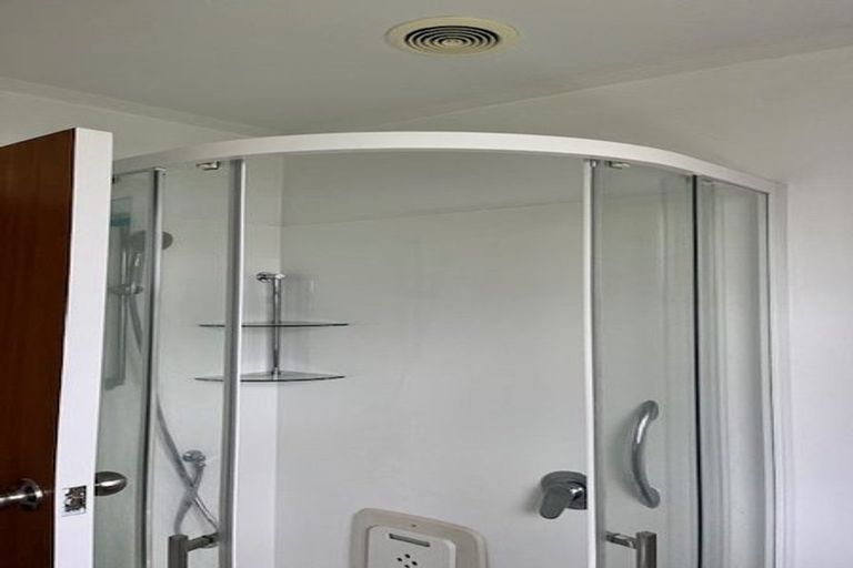 Photo of property in 180 Matai Road, Raumati Beach, Paraparaumu, 5032