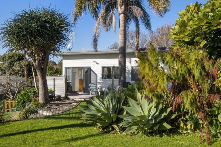 Photo of property in 181b Omokoroa Road, Omokoroa, 3114