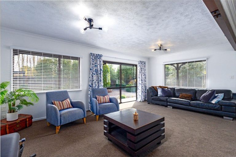 Photo of property in 86 Johnstone Street, Tinwald, Ashburton, 7774