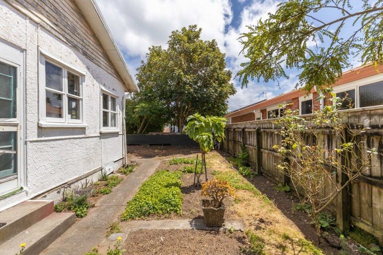 Photo of property in 9a Normanby Street, Fitzroy, New Plymouth, 4312