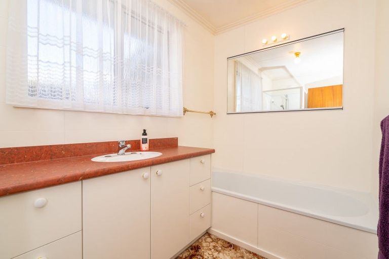 Photo of property in 2 Rowan Place, Mosgiel, 9024