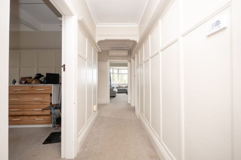 Photo of property in 1 Elm Row, Dunedin Central, Dunedin, 9016