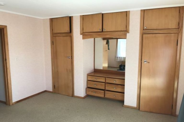 Photo of property in 17 Bolton Street, Petone, Lower Hutt, 5012