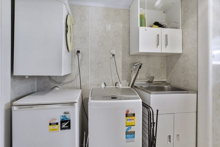 Photo of property in 2/10 Hunter Street, Hamilton Lake, Hamilton, 3204