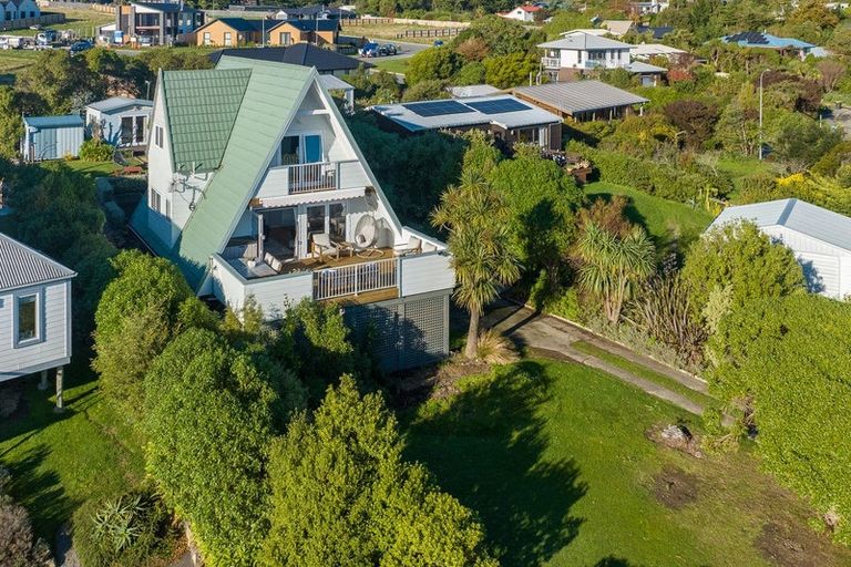 Photo of property in 17 James Drive, Diamond Harbour, Lyttelton, 8971