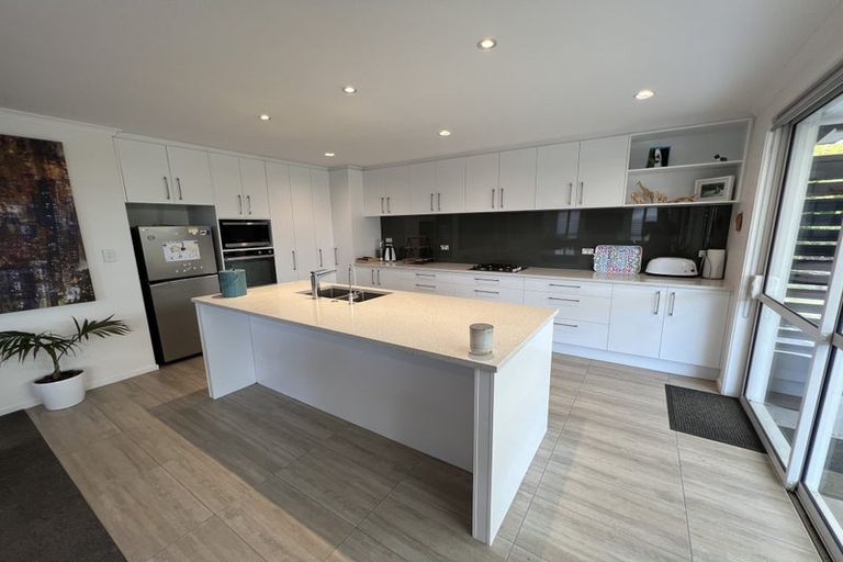 Photo of property in 12 Glen Wallace Road, Waipu, 0510